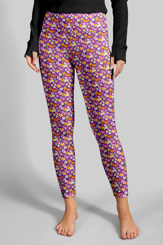 Sophisticated floral pose with intricate design and details