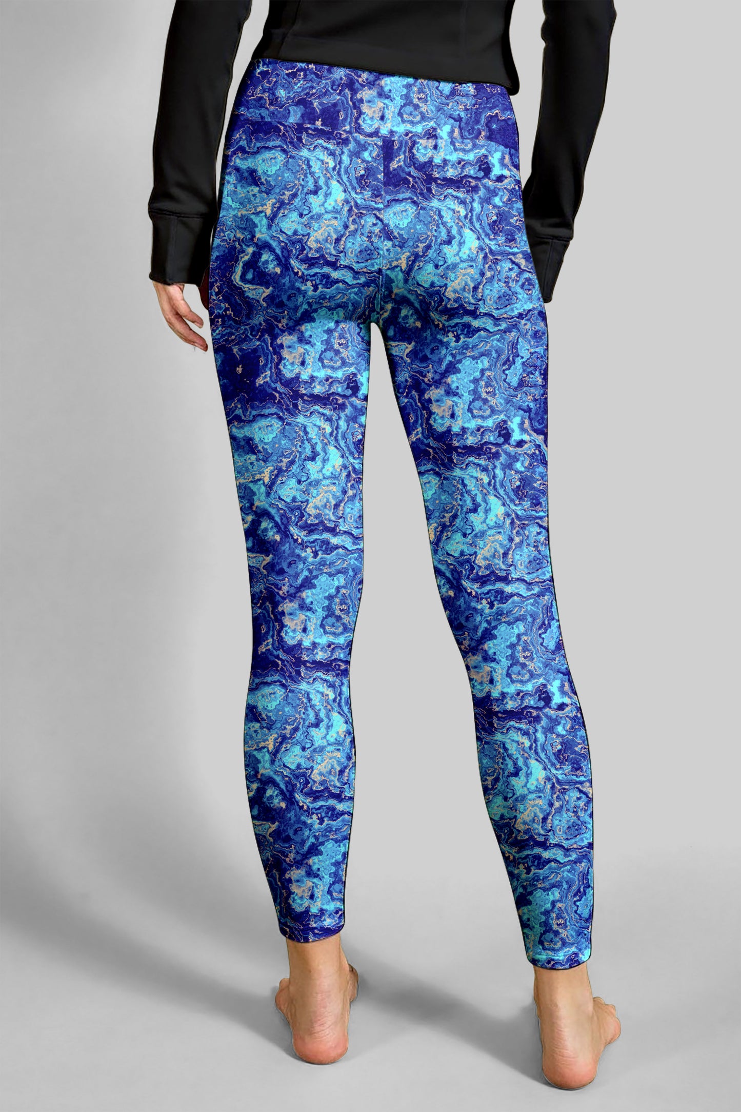 Dynamic floral pose blending bold energy and modern details